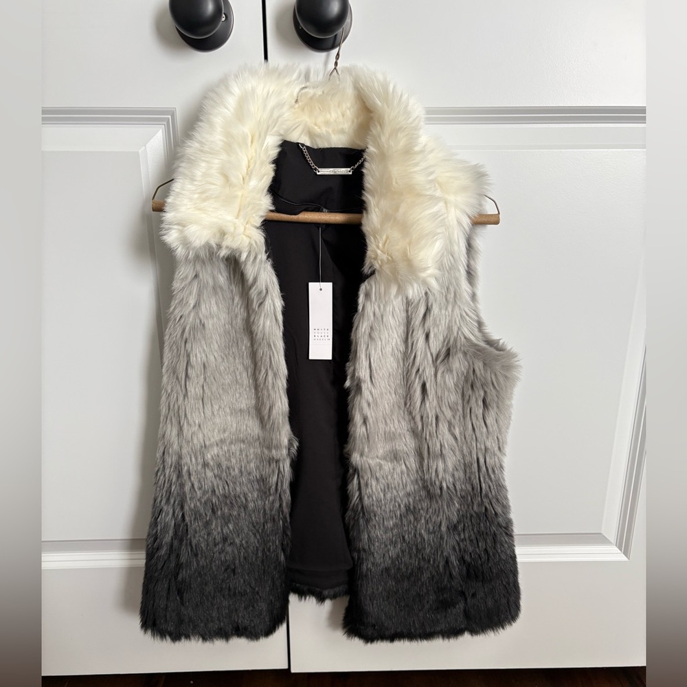 White House Black Market faux fur vest XS NWT